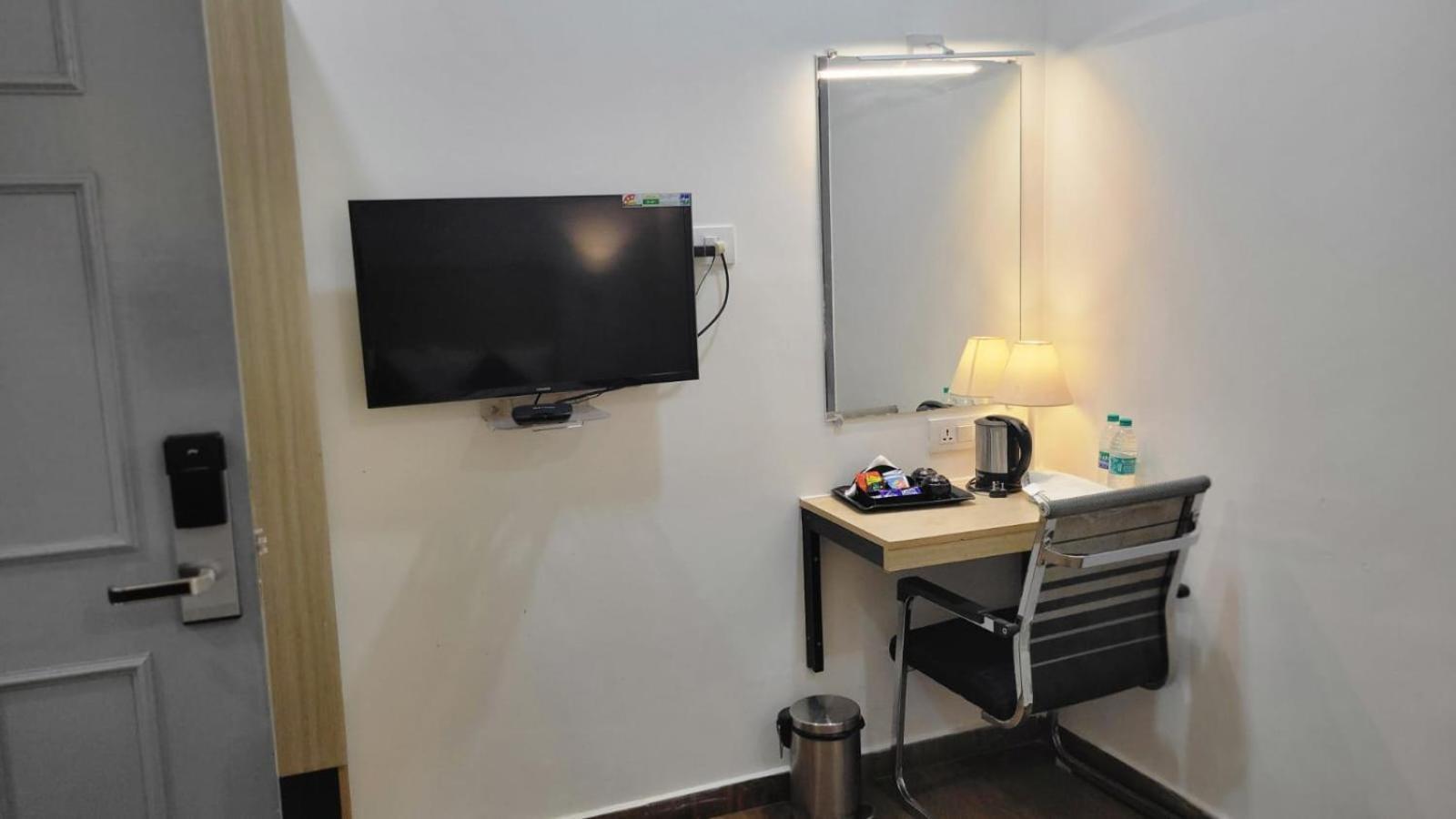 Grace Residency Chennai Airport Hotel Exterior foto