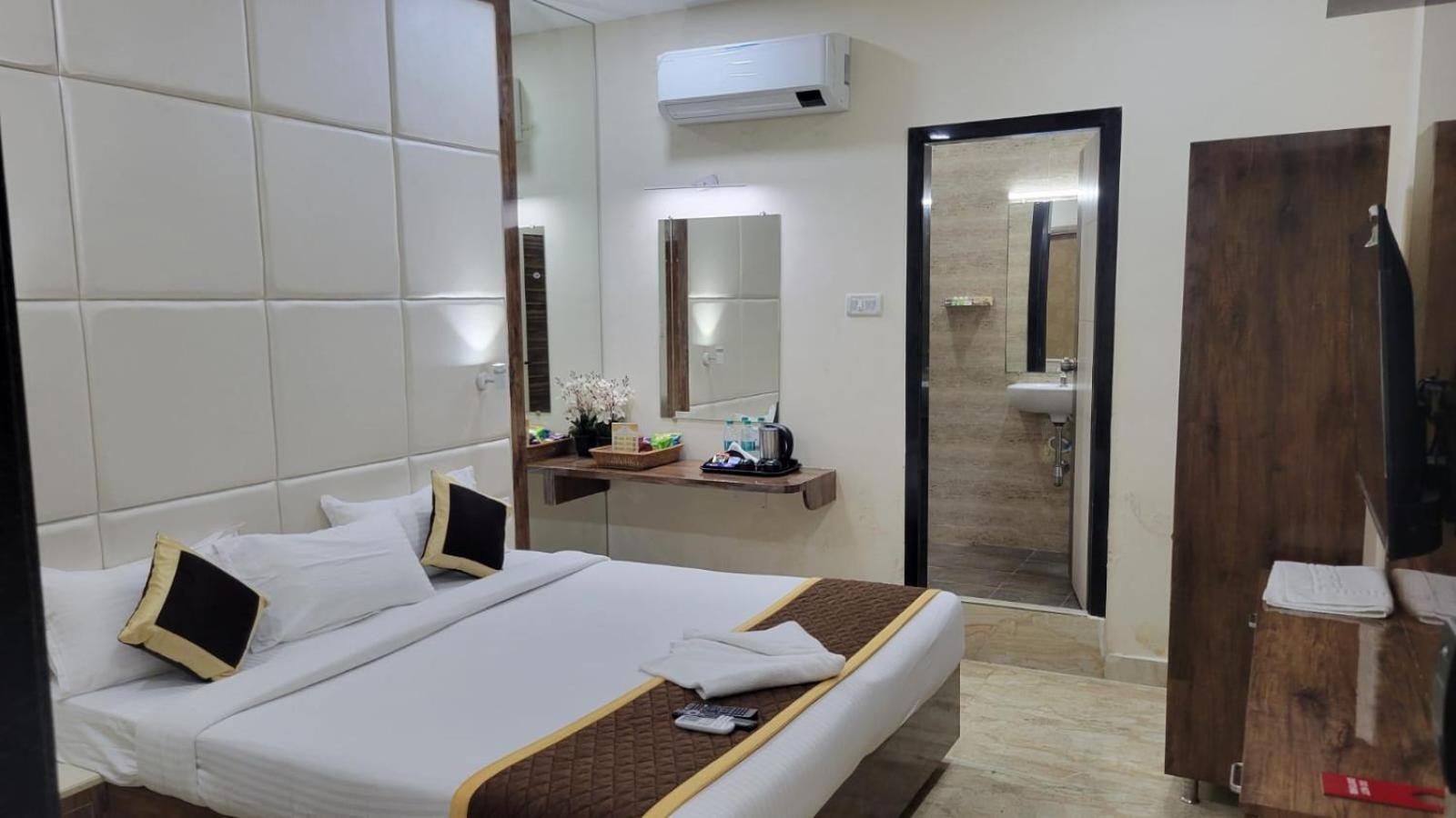 Grace Residency Chennai Airport Hotel Exterior foto